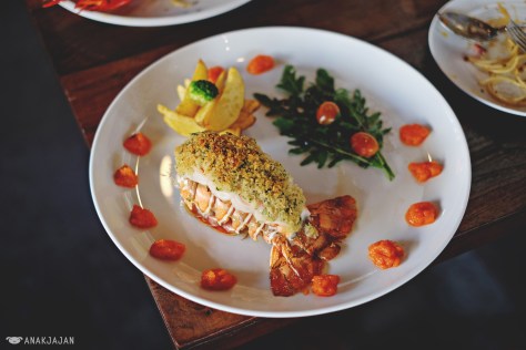 Baked Lobster Tail IDR 255k