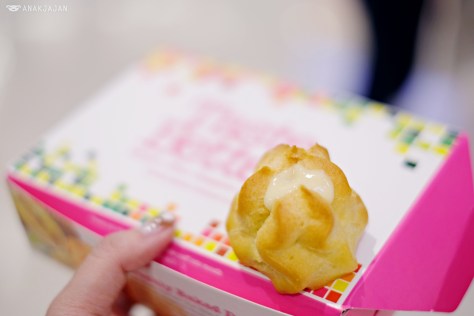 Durian Puff (IDR 50k/ box of 6 pcs)