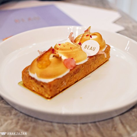 Passion-Pomelo Tarts IDR 40k