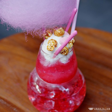 Red Kakigori IDR 35k