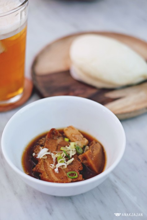 Pork Belly Bun IDR 32k