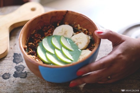 Green Bowl IDR 60k + Granola IDR 15k