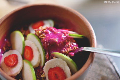 Coconut Bowl IDR 50k + Granola IDR 15k