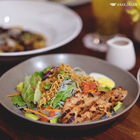 Asian Cobb Salad IDR 80k