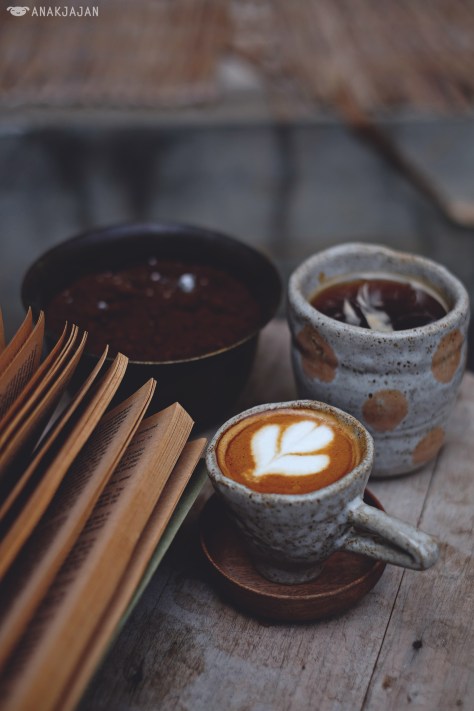 Americano IDR 28k + Ice IDR 5k, Piccolo IDR 28k