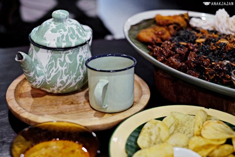 Lemongrass Mint Tea IDR 25k