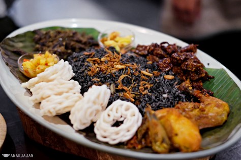 Kembulan Lunch Platter IDR 150k