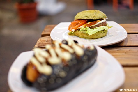 The Green Tea Burger Beef IDR 36k - GeorgPeck