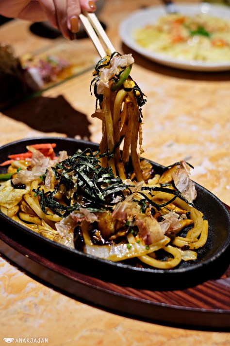 Fujin Yaki Udon Seafood/Pork IDR 70k