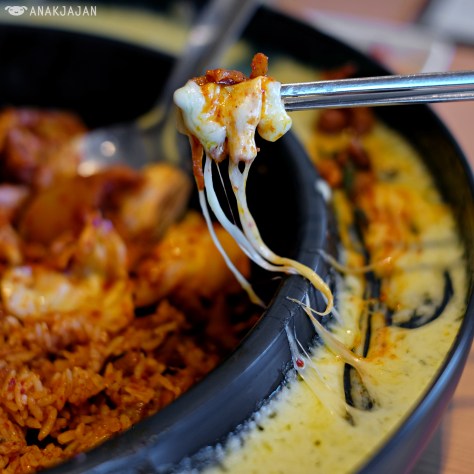 Cheese Chicken Galbi IDR 100k + Fried Rice IDR 13.6k