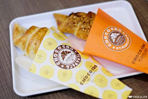 Chococro IDR 19.9k // Banana Walnut Chococro IDR 22.9k