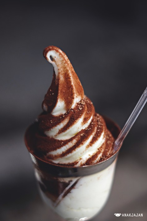 Tiramisu Ice Cream KRW 4.900