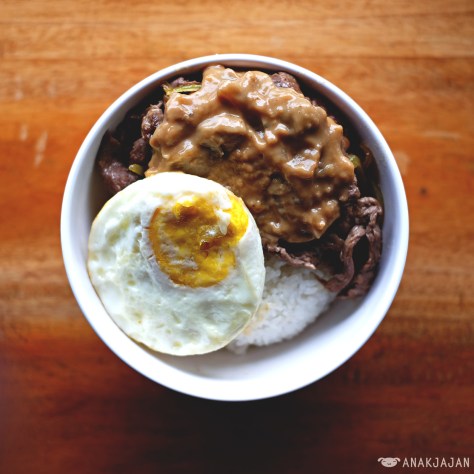 Nasi Wagyu Saus Mushroom + Telor IDR 26.5k