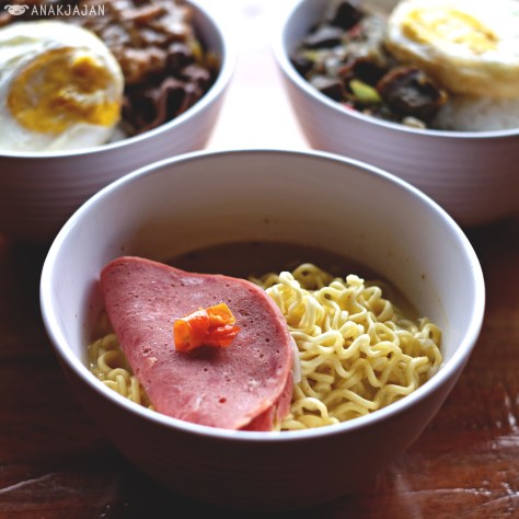 Indomie Upnormal IDR 16.5k