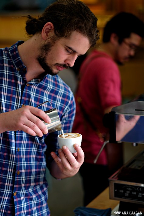 Superb latte art by Latte Artist Ben Morrow