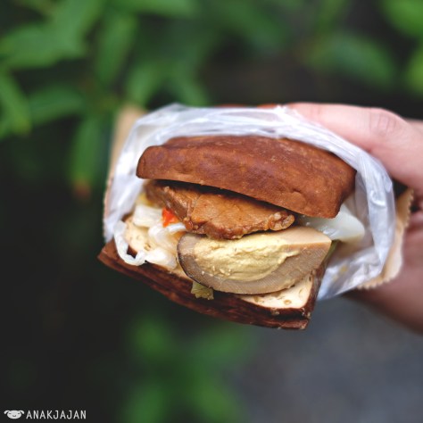 Tofu Sandwich set with Tea Jelly Drink NT$ 79 at Cha Yeh Tan