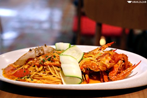 Tomato Sauce Spaghettini with Blue Crab and Zucchini IDR 168k