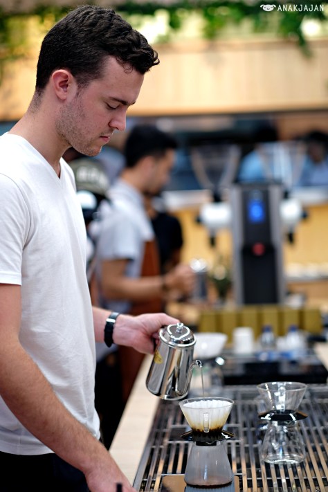 Matt Perger, the award winning barista that looks like Justin Timberlake :D