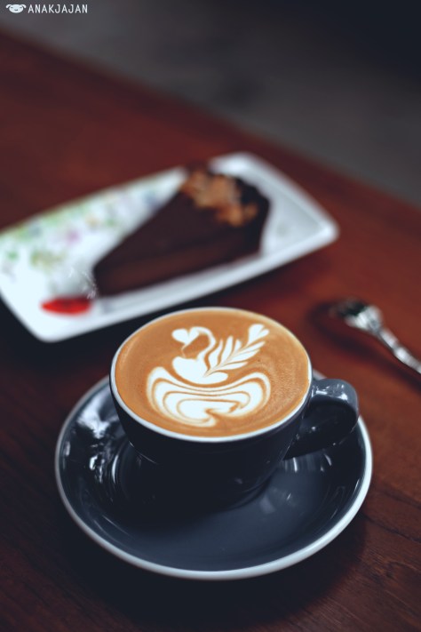 Regular White IDR 40k