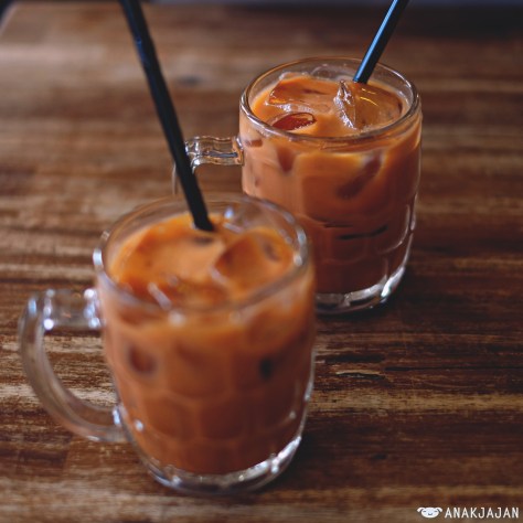 Cha Yen (Thai iced milk tea) AUD 4