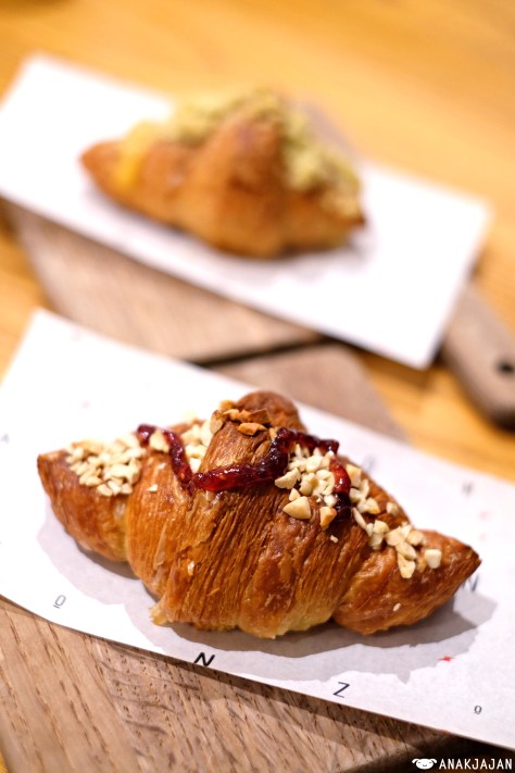 Peanut Butter & Jelly Lava Croissant IDR 30k