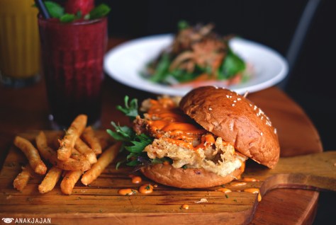 Soft Shell Crab Bun IDR 85k