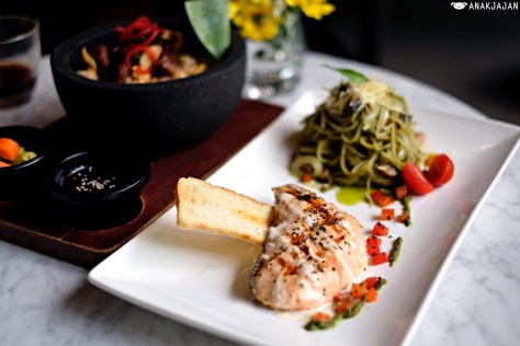 Choice of Pasta (Pesto) + Salmon Grill IDR 112.5k