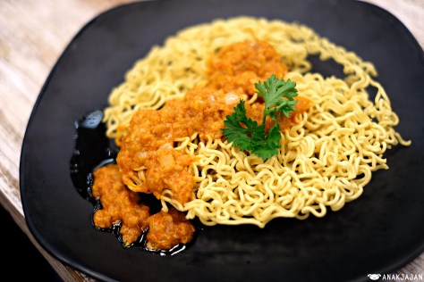 Pizza Indomie Crispy Chili Crab Sauce IDR 19k