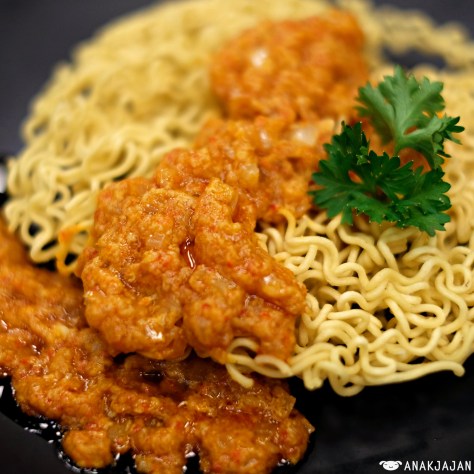 Pizza Indomie Crispy Chili Crab Sauce IDR 19k