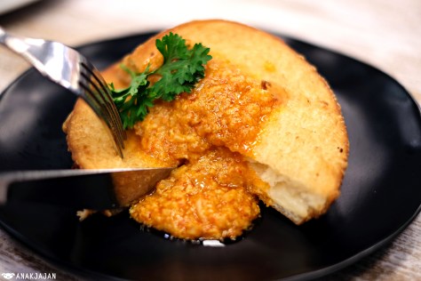 Toast Chili Crab Sauce IDR 19k