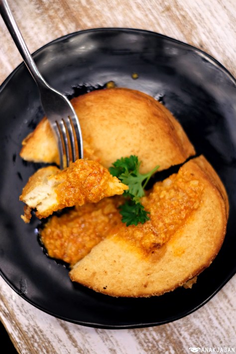 Toast Chili Crab Sauce IDR 19k