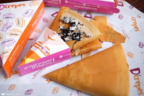 Cookie'n Creme Crepes IDR 14.545
