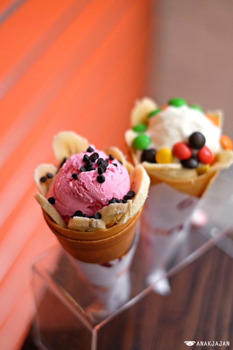 Ice Cream Crepes (2 Toppings) IDR 15.454