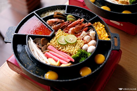 Tom Yum UFO Seafood IDR 179k