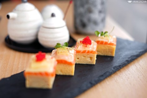 Tamago Aburi Salmon with Cheese