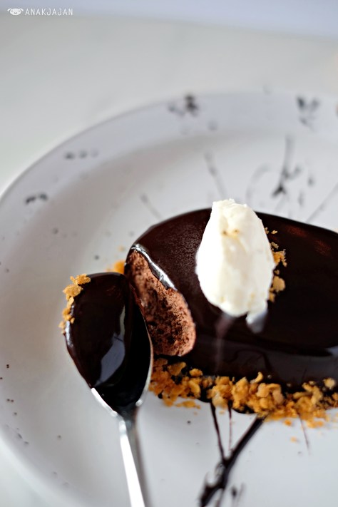 Valrhona Chocolate Mousse IDR 55k