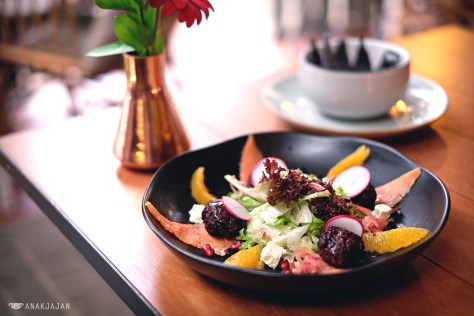 Smoked Salmon Salad IDR 80k
