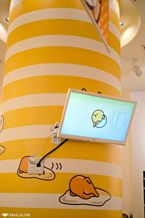 gudetama cafe