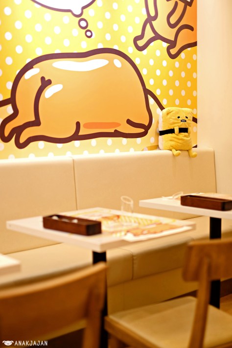 gudetama cafe