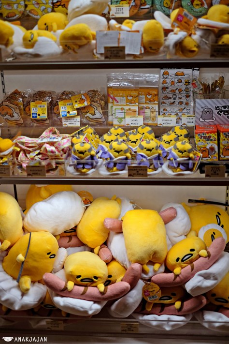 gudetama cafe