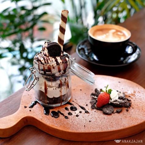 Oreo Brookie Tiramisu IDR 45k