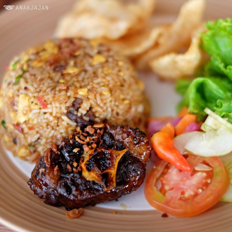 Oxtail Fried Rice IDR 65k