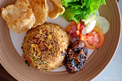 Oxtail Fried Rice IDR 65k