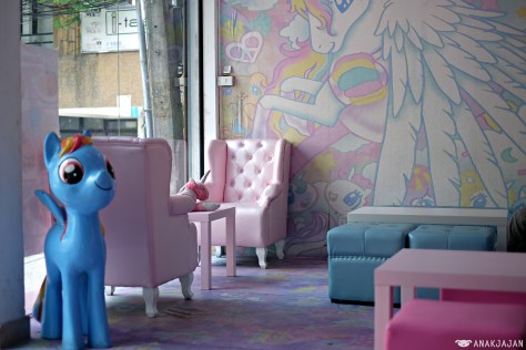 Unicorn Cafe