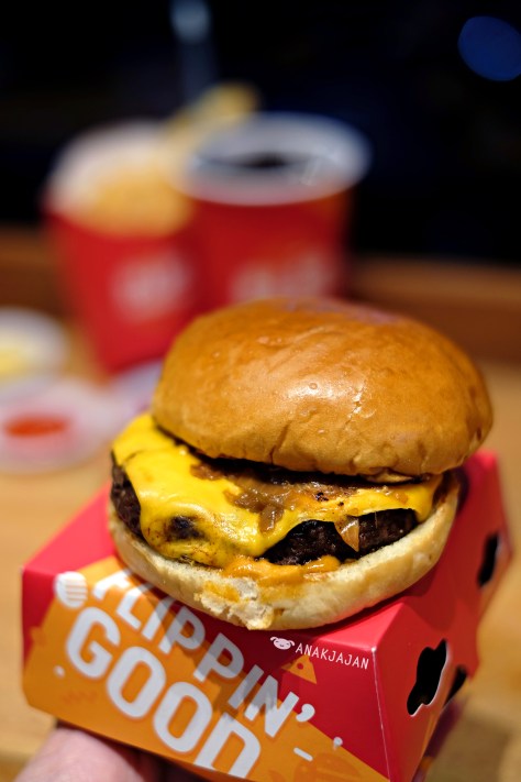 Cheese Burger IDR 35k