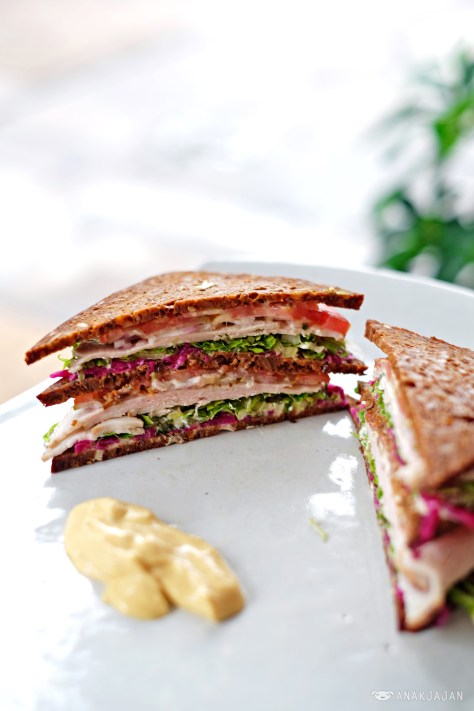 Triple Decker Roast Pork THB 285