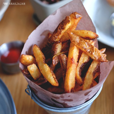 Hand Cut Fries THB 120