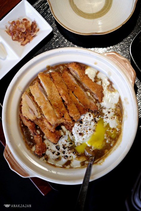 Yaki Curry IDT 83k + Chicken Katsu IDR 28k