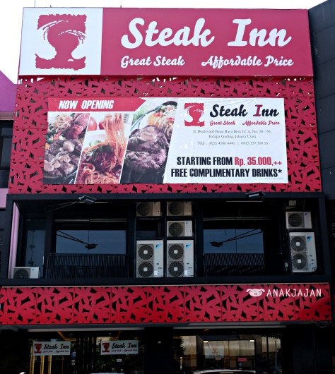 Steak Inn