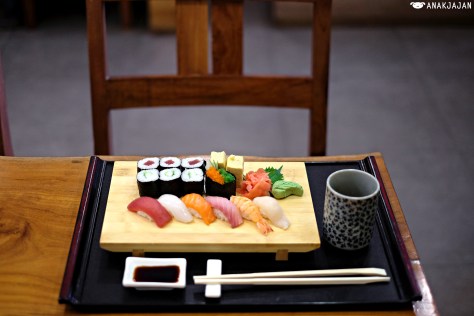 Nigiri Sushi Moriawase IDR 130k